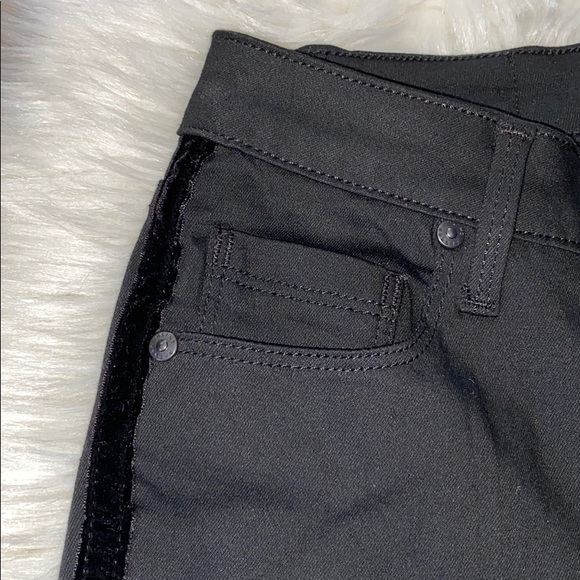 Parker Smith Twisted Tuxedo Cropped Step-Hem Jeans - Picture 10 of 13